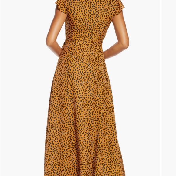 BB Dakota Wrap Leopard Print Vneck Dress. Short Sleeves. Perfect condition. Sz M - Picture 2 of 8